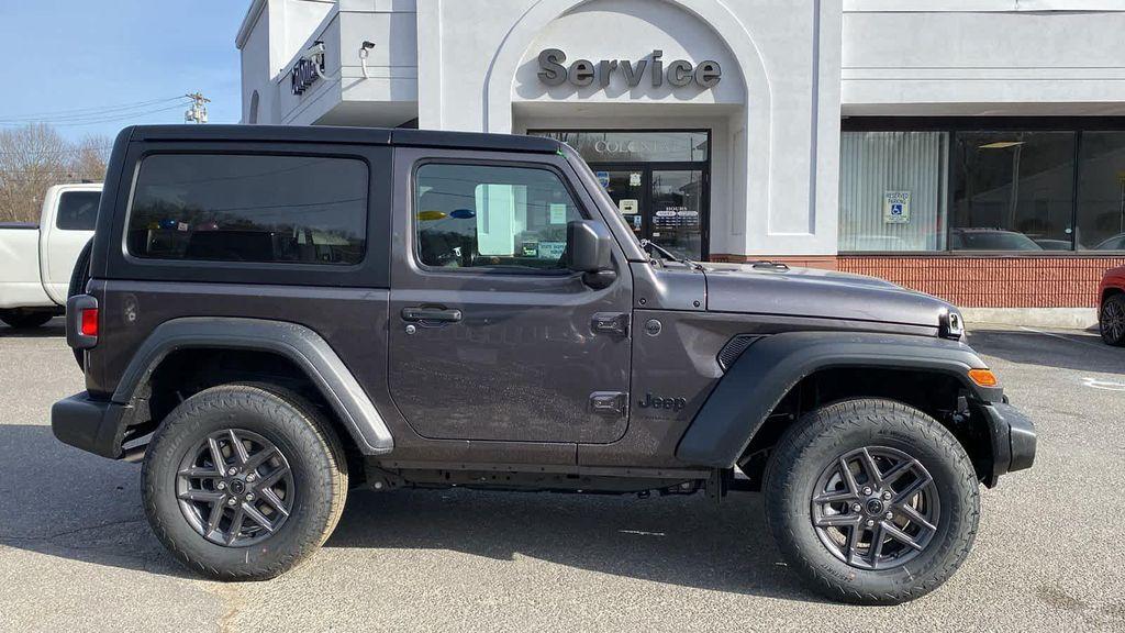new 2025 Jeep Wrangler car, priced at $40,652