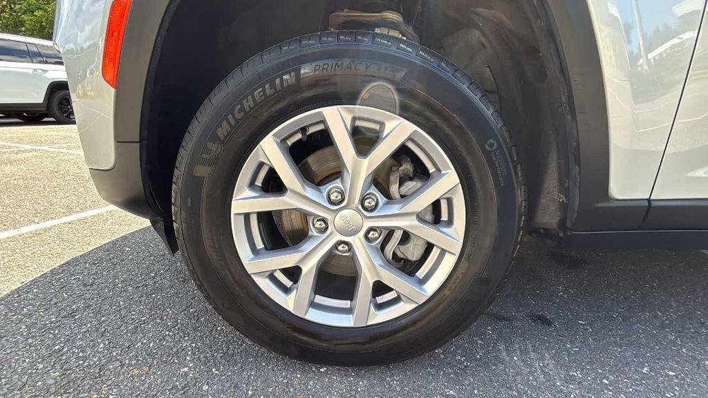 used 2022 Jeep Grand Cherokee car, priced at $33,250