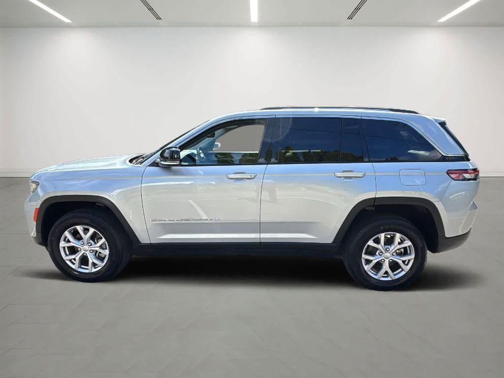used 2022 Jeep Grand Cherokee car, priced at $33,250