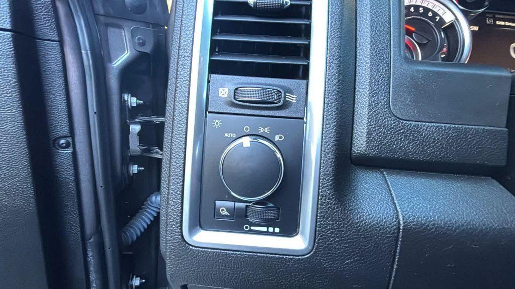 used 2021 Ram 1500 Classic car, priced at $25,977