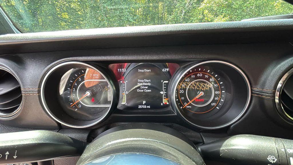 used 2021 Jeep Gladiator car, priced at $38,877