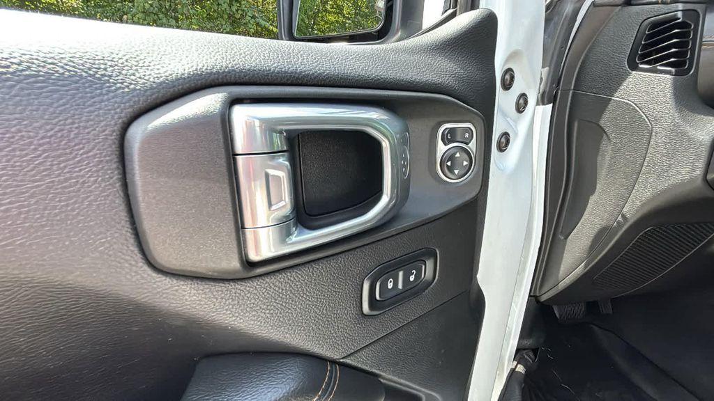 used 2021 Jeep Gladiator car, priced at $38,877