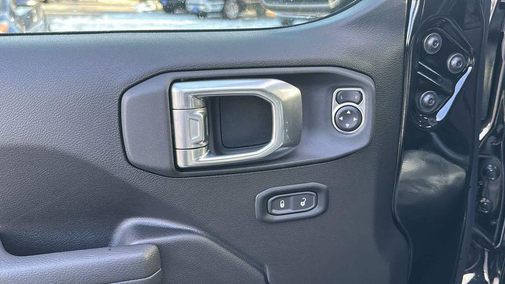 new 2025 Jeep Wrangler car, priced at $44,645