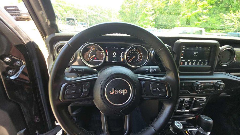 used 2022 Jeep Gladiator car, priced at $34,784