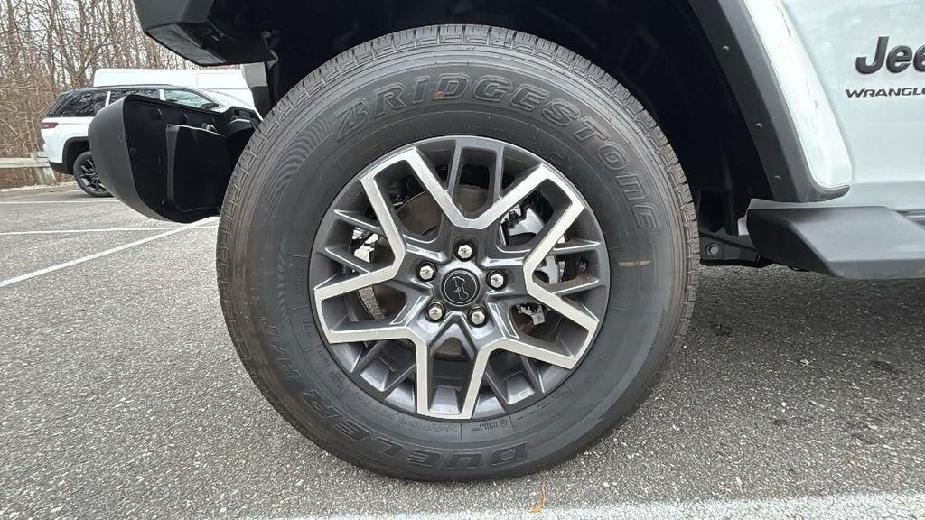 new 2025 Jeep Wrangler car, priced at $57,074