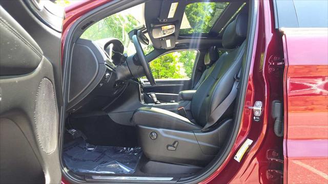 used 2022 Jeep Grand Cherokee car, priced at $34,701