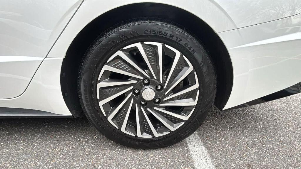 used 2021 Hyundai Sonata car, priced at $17,977