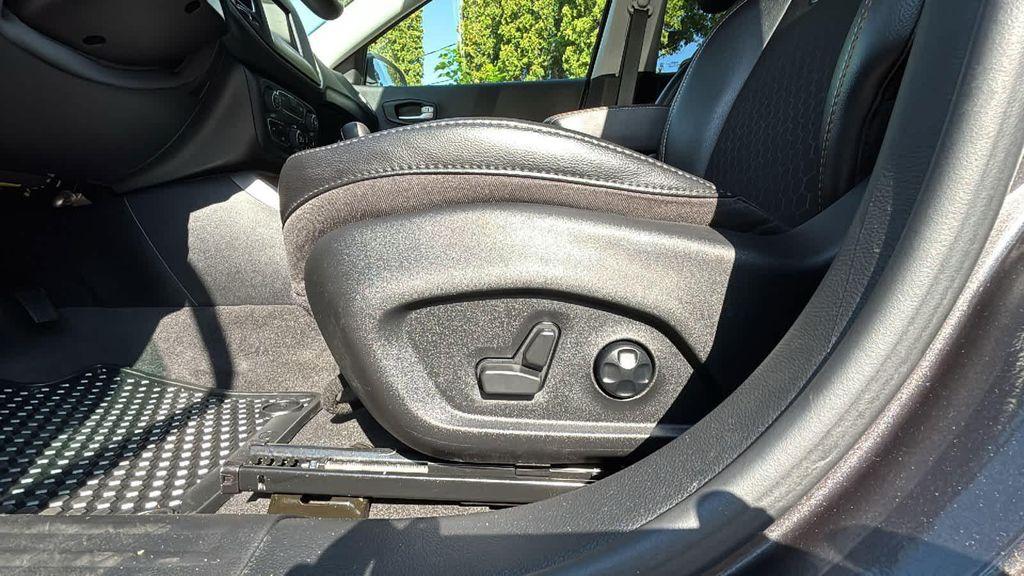 used 2021 Jeep Compass car, priced at $19,990