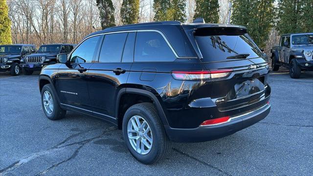 new 2025 Jeep Grand Cherokee car, priced at $42,082