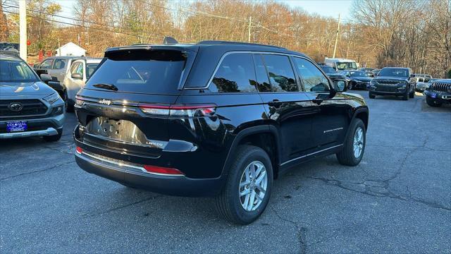 new 2025 Jeep Grand Cherokee car, priced at $42,082