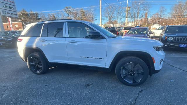 new 2025 Jeep Grand Cherokee car, priced at $49,522