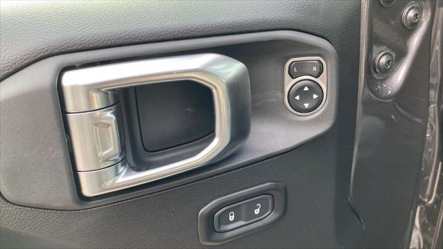 new 2025 Jeep Wrangler car, priced at $41,798