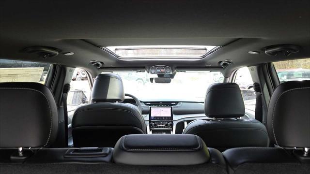 new 2025 Jeep Grand Cherokee car, priced at $47,922