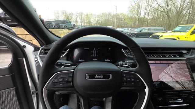 new 2025 Jeep Grand Cherokee car, priced at $47,922