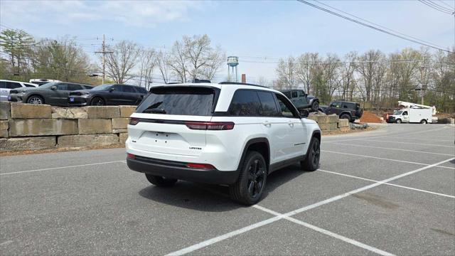 new 2025 Jeep Grand Cherokee car, priced at $47,922