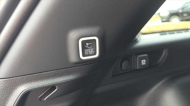 new 2025 Jeep Grand Cherokee car, priced at $47,922