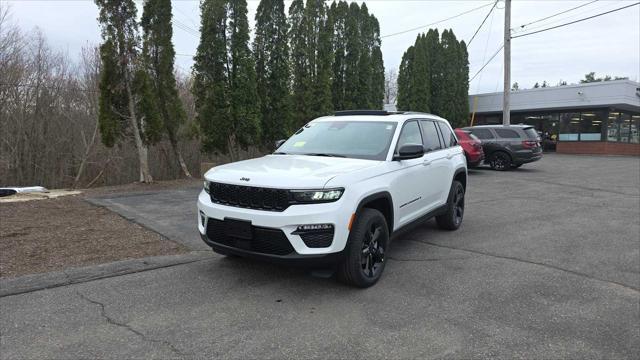 new 2025 Jeep Grand Cherokee car, priced at $47,922