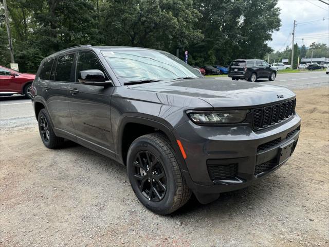 new 2024 Jeep Grand Cherokee L car, priced at $45,884