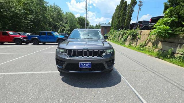 used 2022 Jeep Grand Cherokee car, priced at $31,559