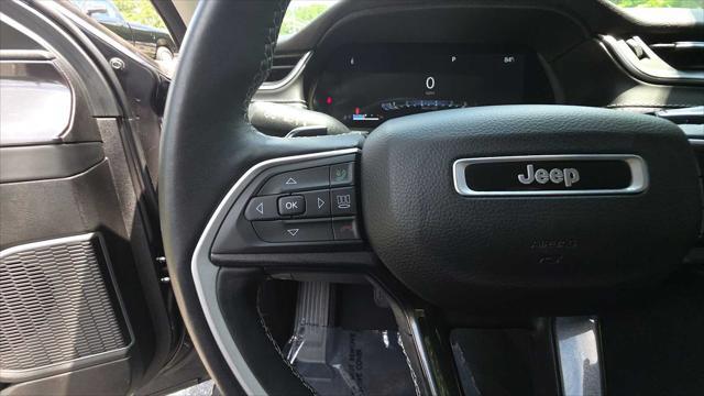used 2022 Jeep Grand Cherokee car, priced at $31,559