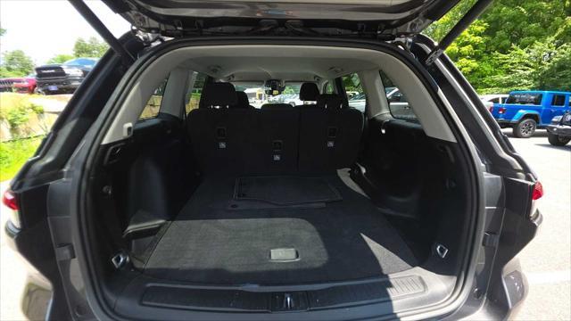 used 2022 Jeep Grand Cherokee car, priced at $31,559
