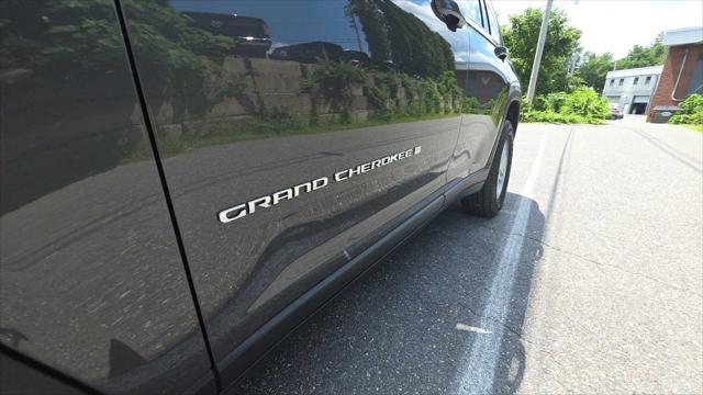 used 2022 Jeep Grand Cherokee car, priced at $31,559