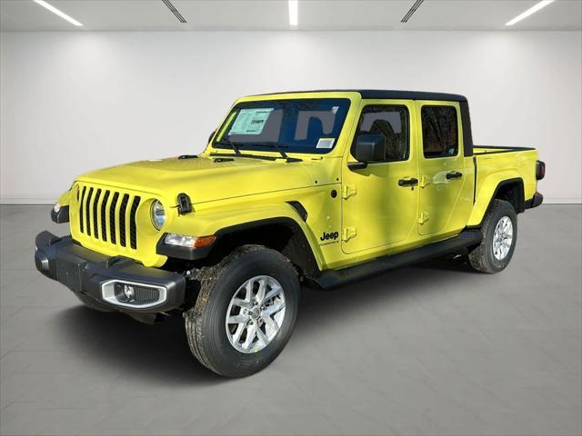 new 2023 Jeep Gladiator car, priced at $47,935