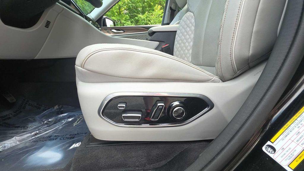 used 2022 Jeep Grand Cherokee L car, priced at $41,997