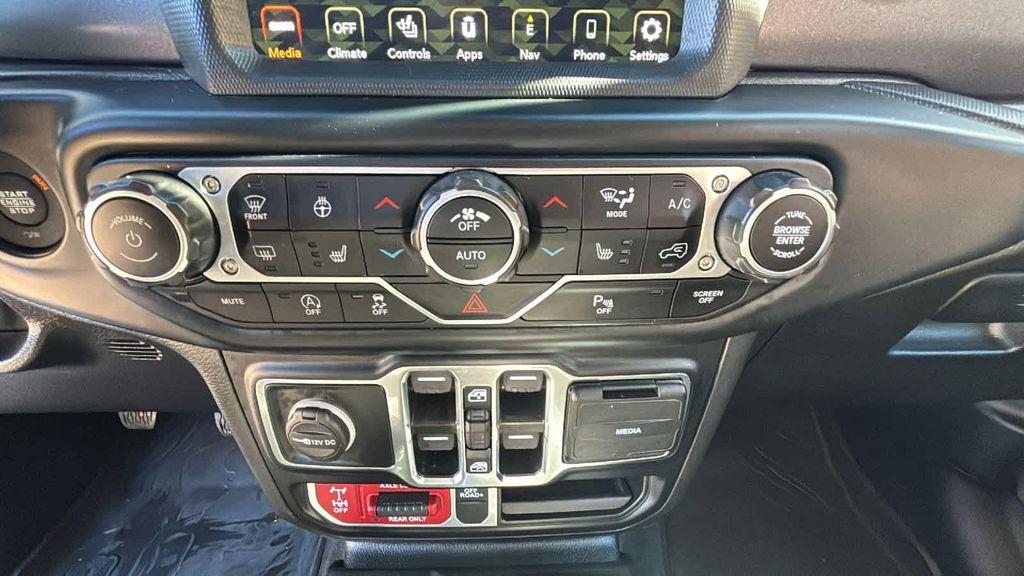 used 2023 Jeep Gladiator car, priced at $43,977