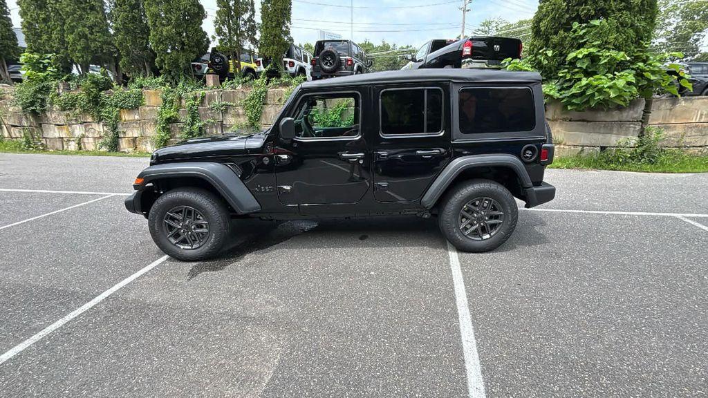new 2025 Jeep Wrangler car, priced at $43,881
