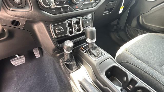 new 2025 Jeep Wrangler car, priced at $48,845