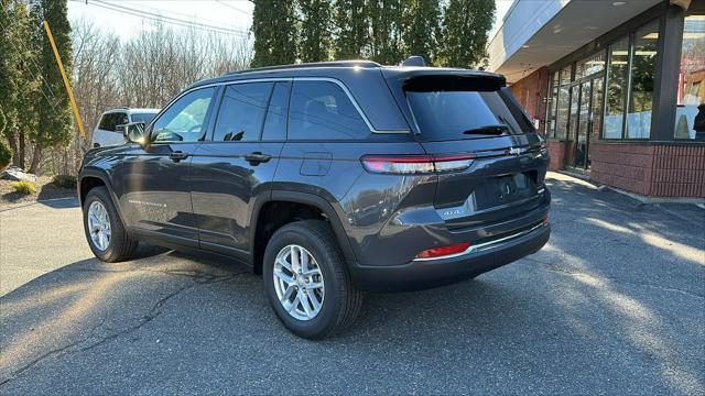 new 2025 Jeep Grand Cherokee car, priced at $42,082