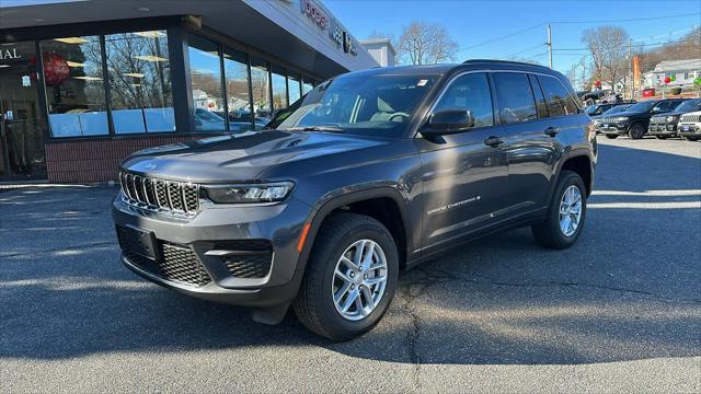 new 2025 Jeep Grand Cherokee car, priced at $42,082