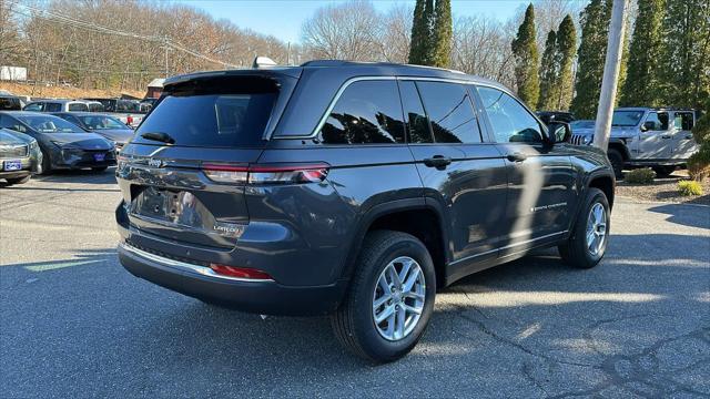 new 2025 Jeep Grand Cherokee car, priced at $42,082