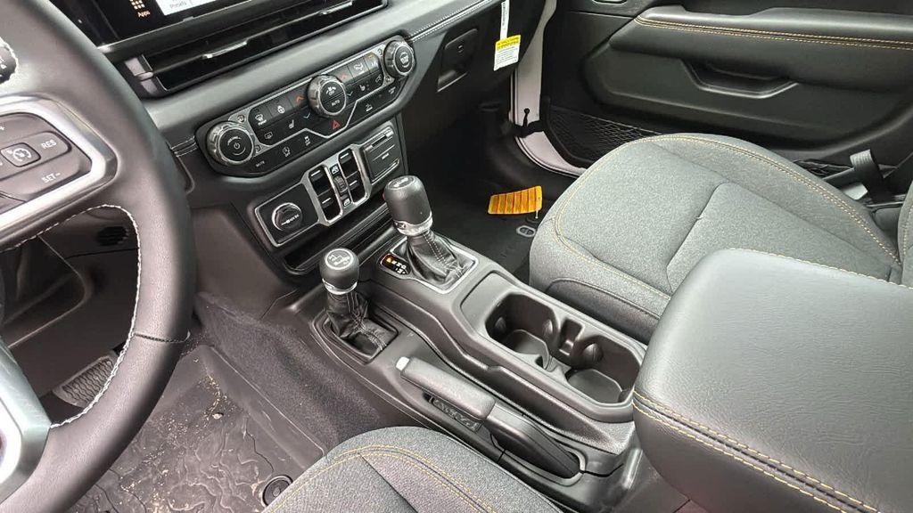 new 2025 Jeep Wrangler car, priced at $49,858