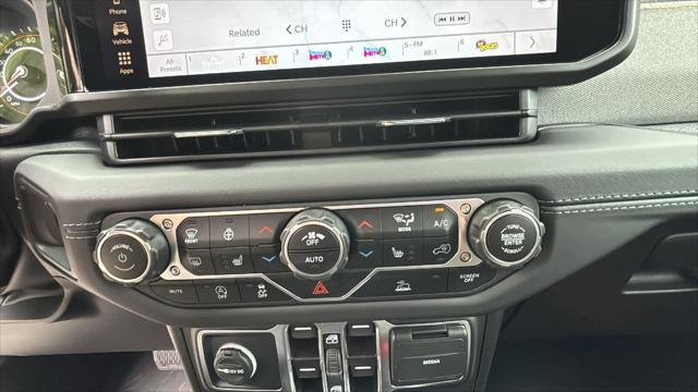 new 2025 Jeep Wrangler car, priced at $53,125