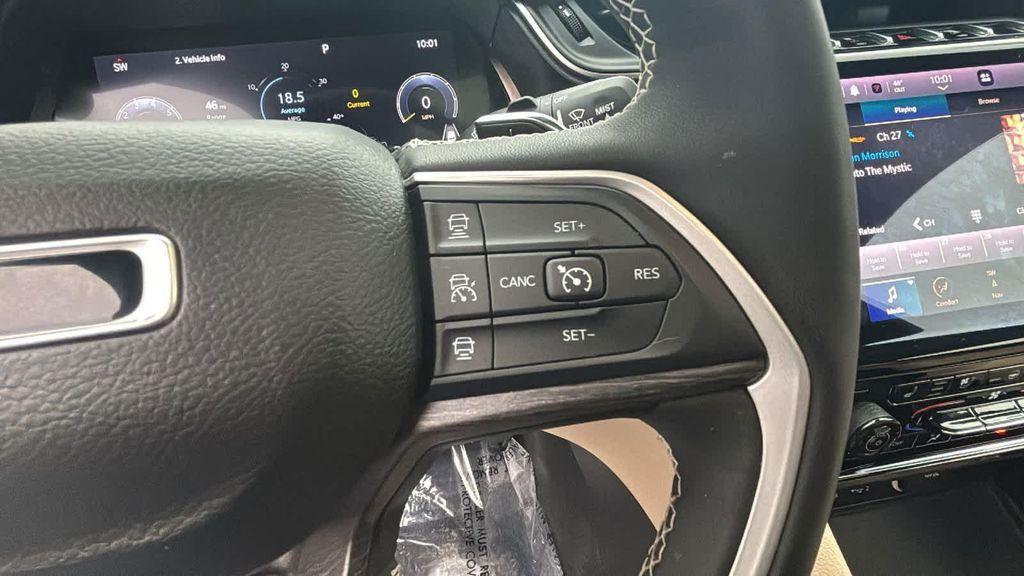 used 2023 Jeep Grand Cherokee car, priced at $33,977