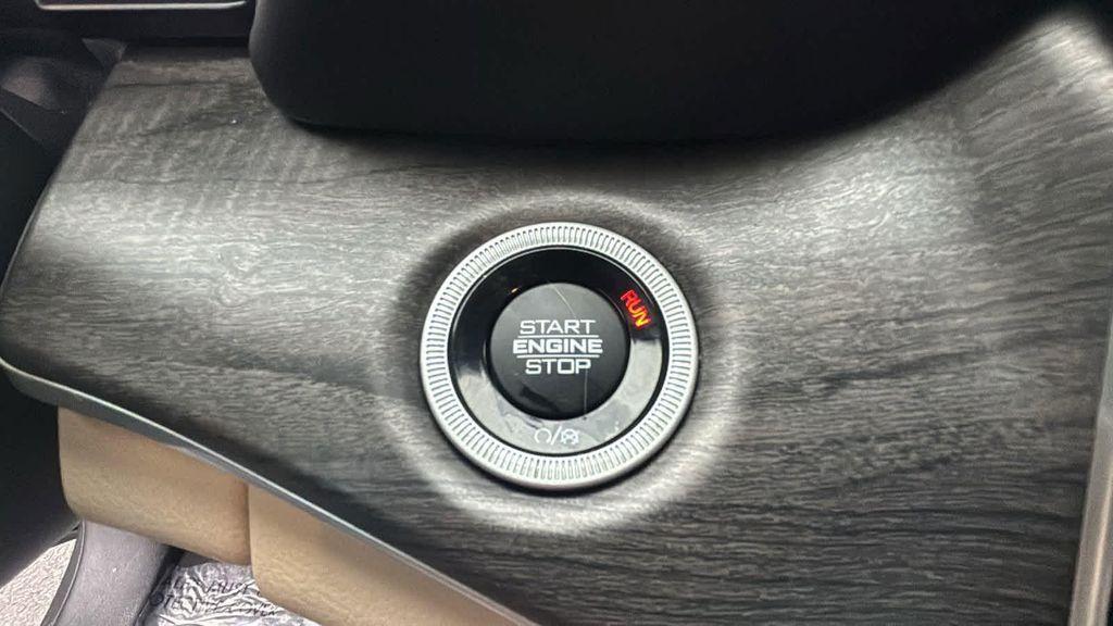 used 2023 Jeep Grand Cherokee car, priced at $33,977