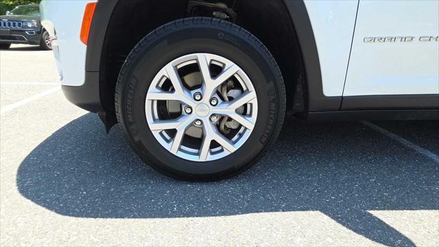 used 2022 Jeep Grand Cherokee car, priced at $36,987