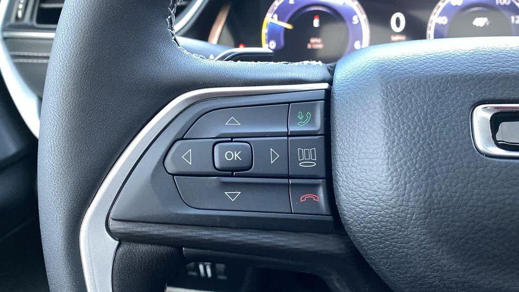 new 2025 Jeep Grand Cherokee L car, priced at $48,239