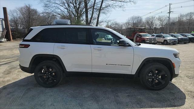 new 2025 Jeep Grand Cherokee car, priced at $49,722