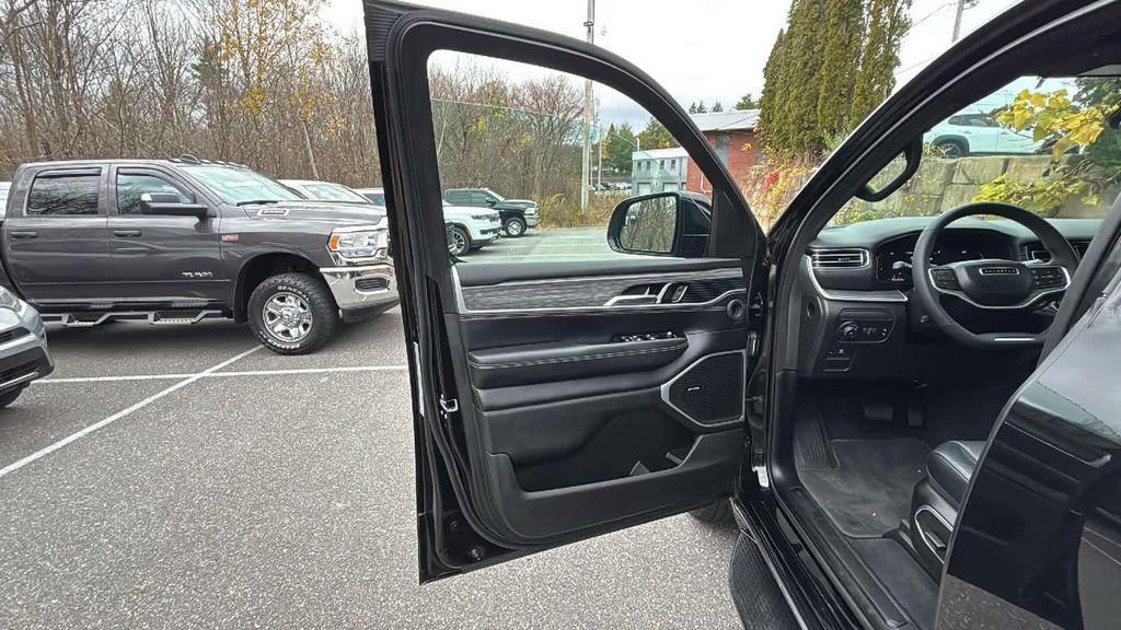 used 2024 Jeep Wagoneer car, priced at $56,977