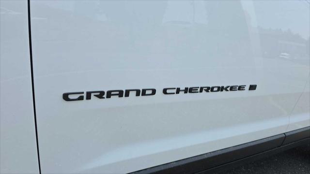new 2025 Jeep Grand Cherokee car, priced at $47,922