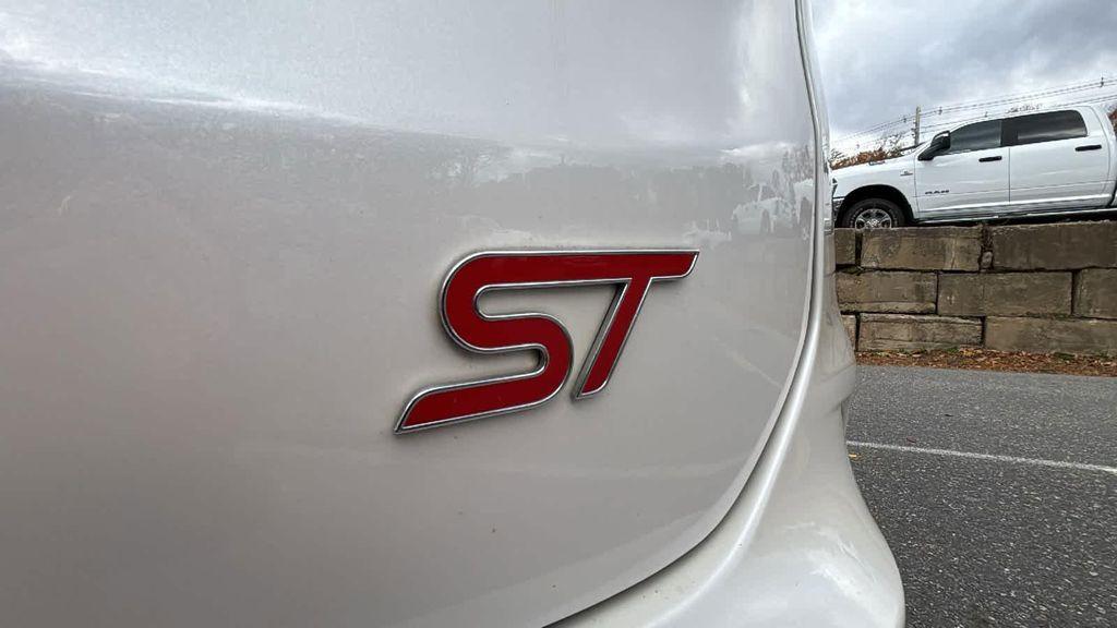 used 2019 Ford Edge car, priced at $21,677