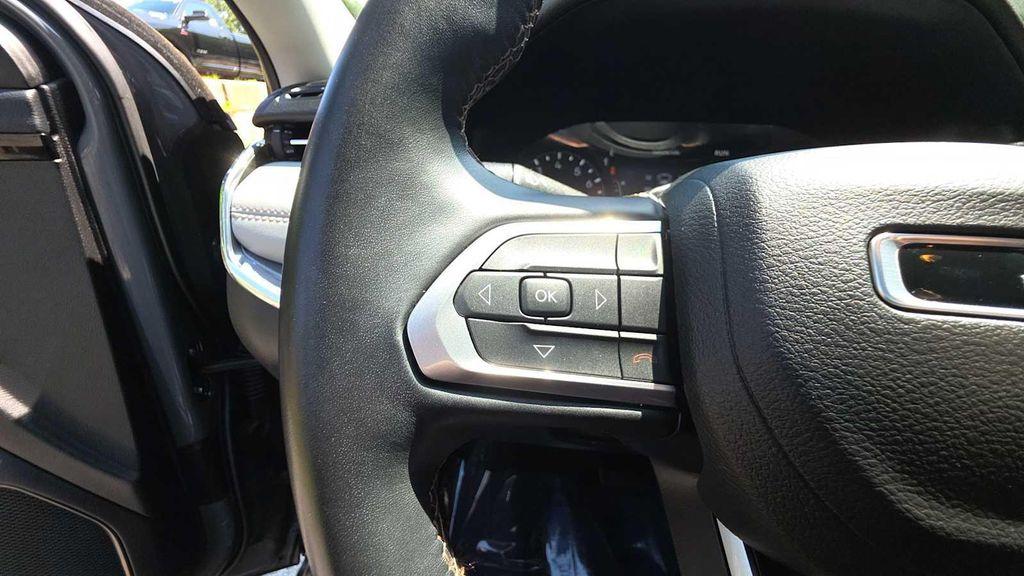 used 2022 Jeep Compass car, priced at $23,812
