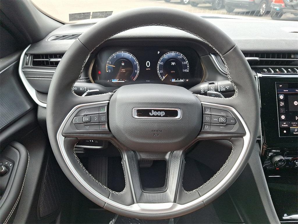 new 2025 Jeep Grand Cherokee car, priced at $38,848