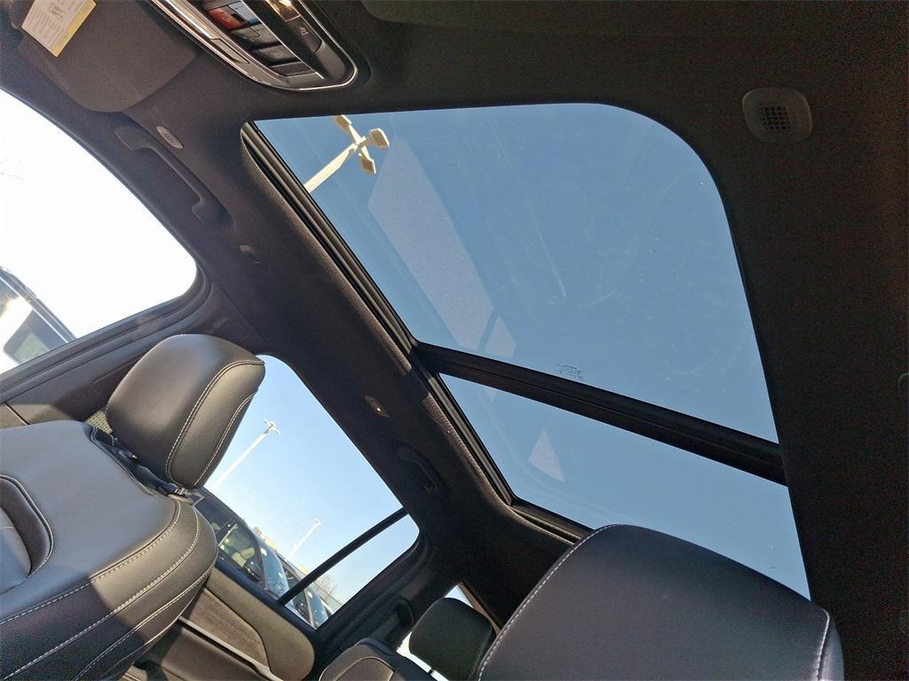 new 2025 Jeep Grand Cherokee L car, priced at $49,052
