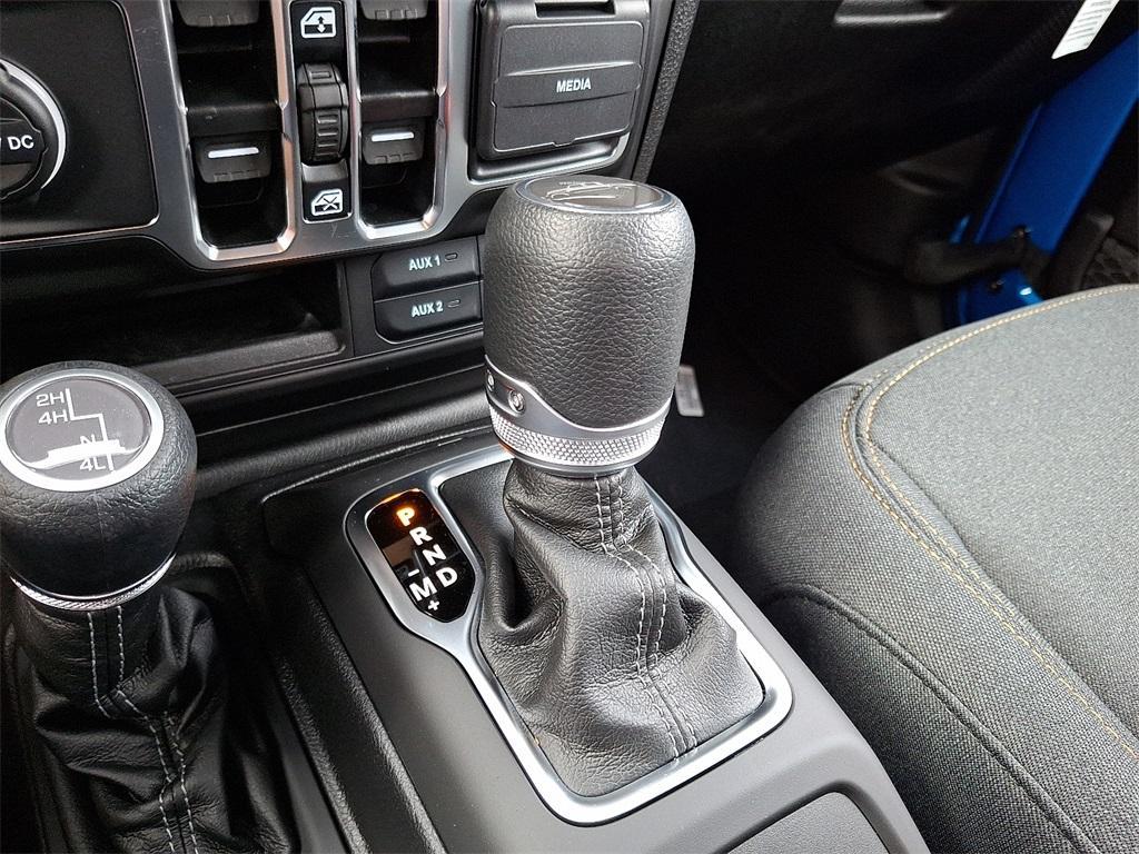 new 2025 Jeep Gladiator car, priced at $39,524