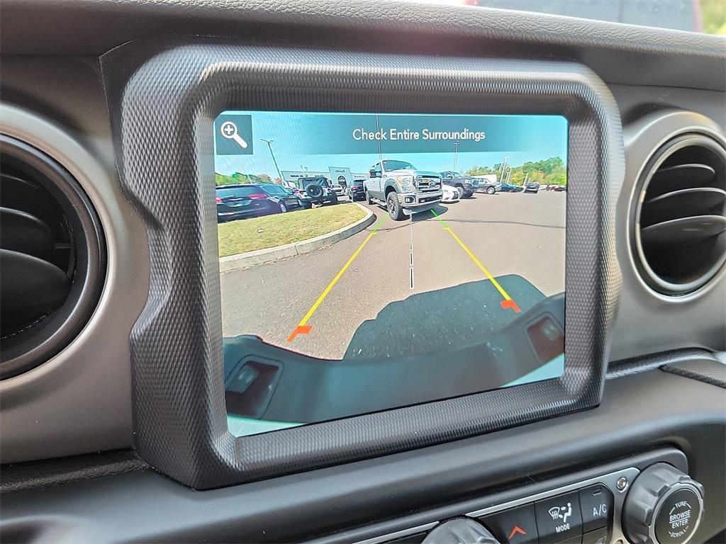 used 2021 Jeep Gladiator car, priced at $30,677
