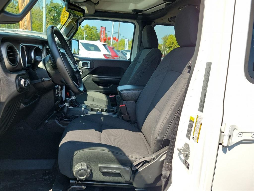 used 2021 Jeep Gladiator car, priced at $30,677